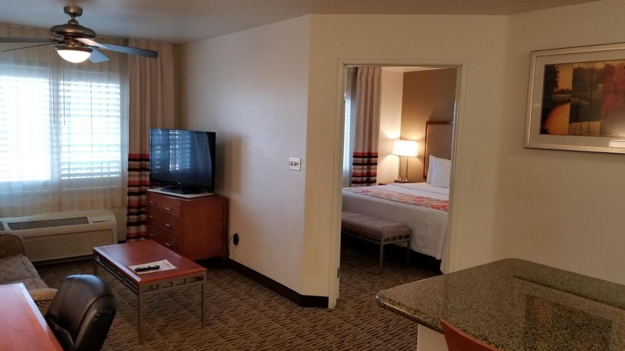 Hawthorn Suites Victorville Exterior photo